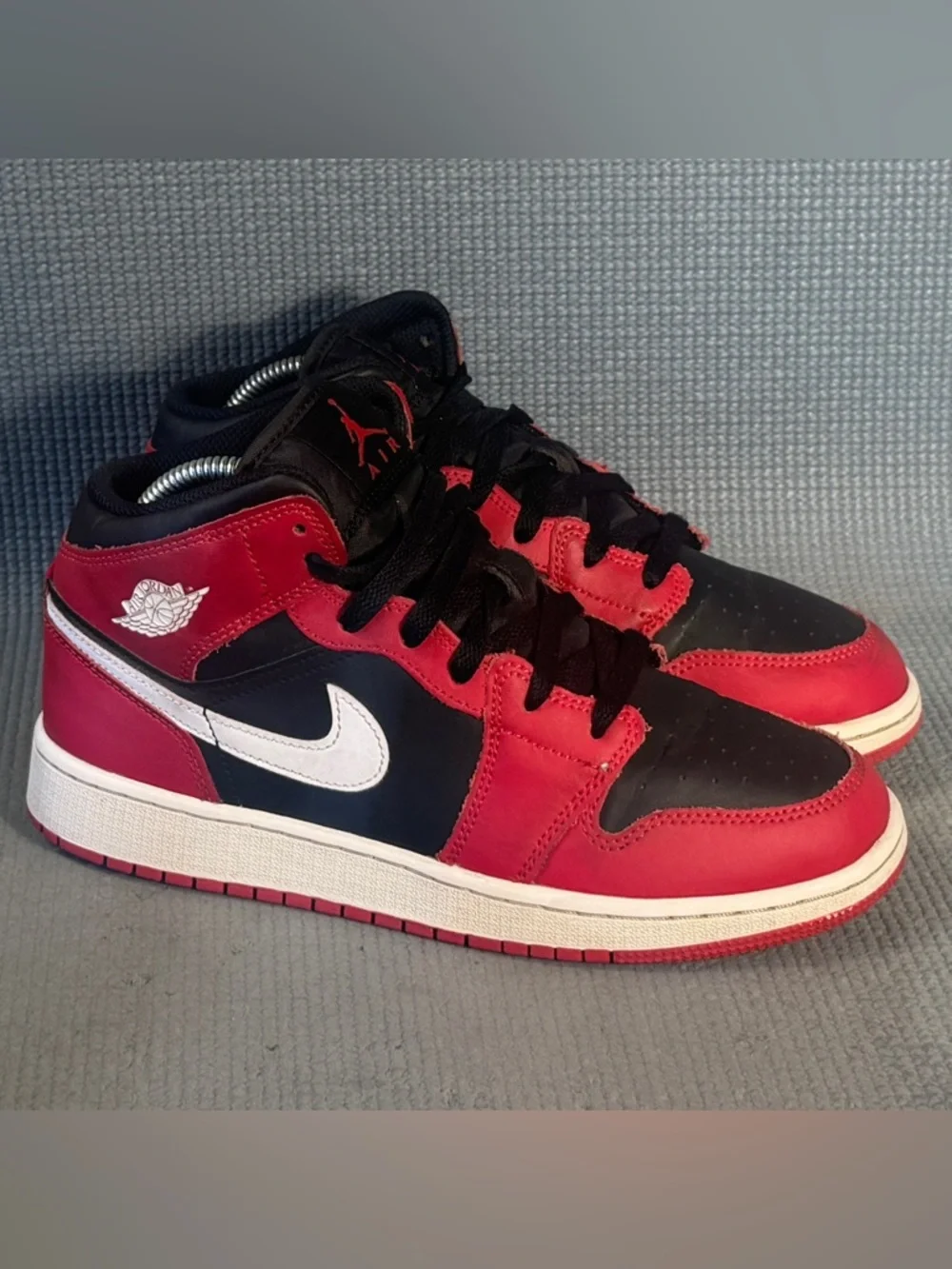 Nike Air Jordan 1 Retro High Gym Red White Shoes DQ8423-061 Sz 7Y Women’s Sz 8.5